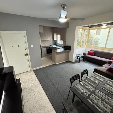 アパート Georges 2 Bedroom リマソール